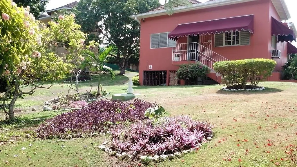 Silver Creek Resort Runaway Bay Hotel