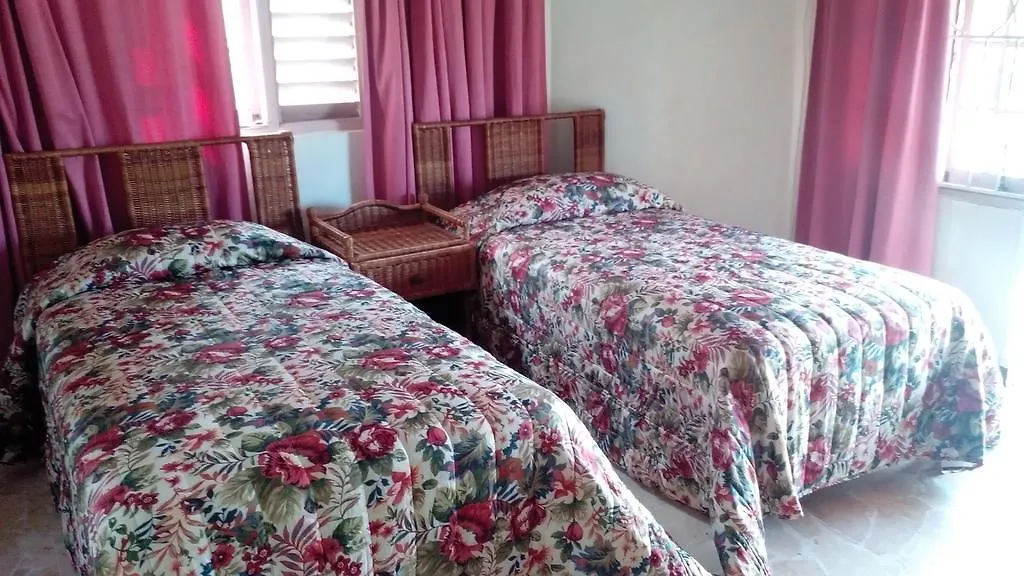Silver Creek Resort Runaway Bay Hotel