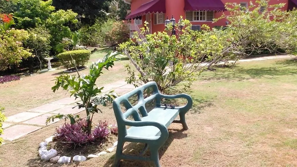 Silver Creek Resort Runaway Bay 3*,  Jamaica