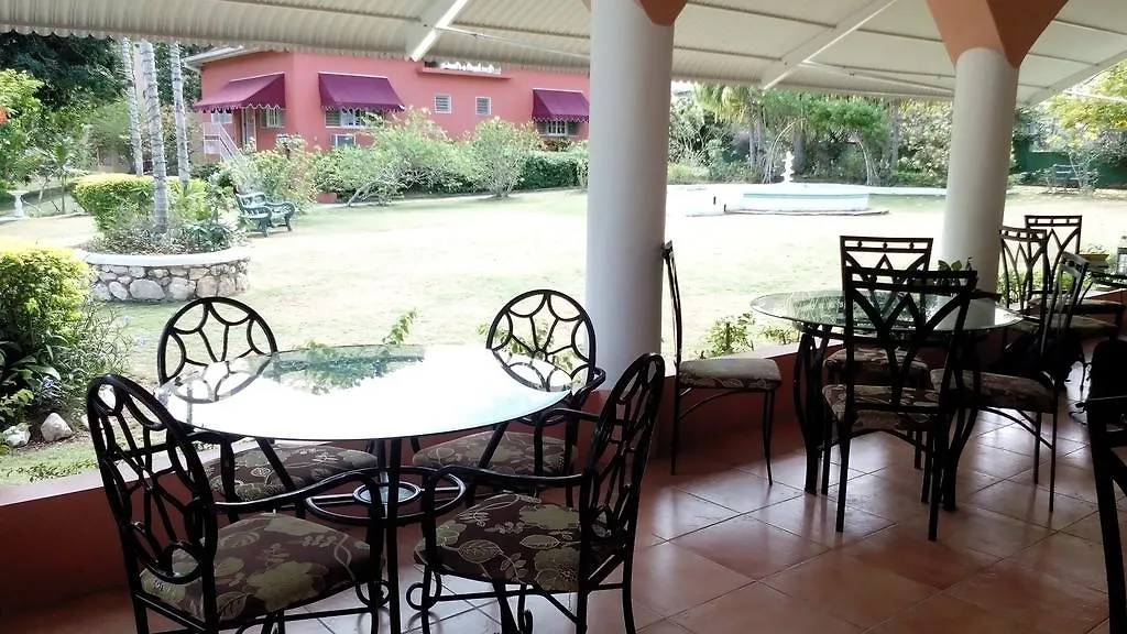 *** Hotel Silver Creek Resort Runaway Bay Jamaica