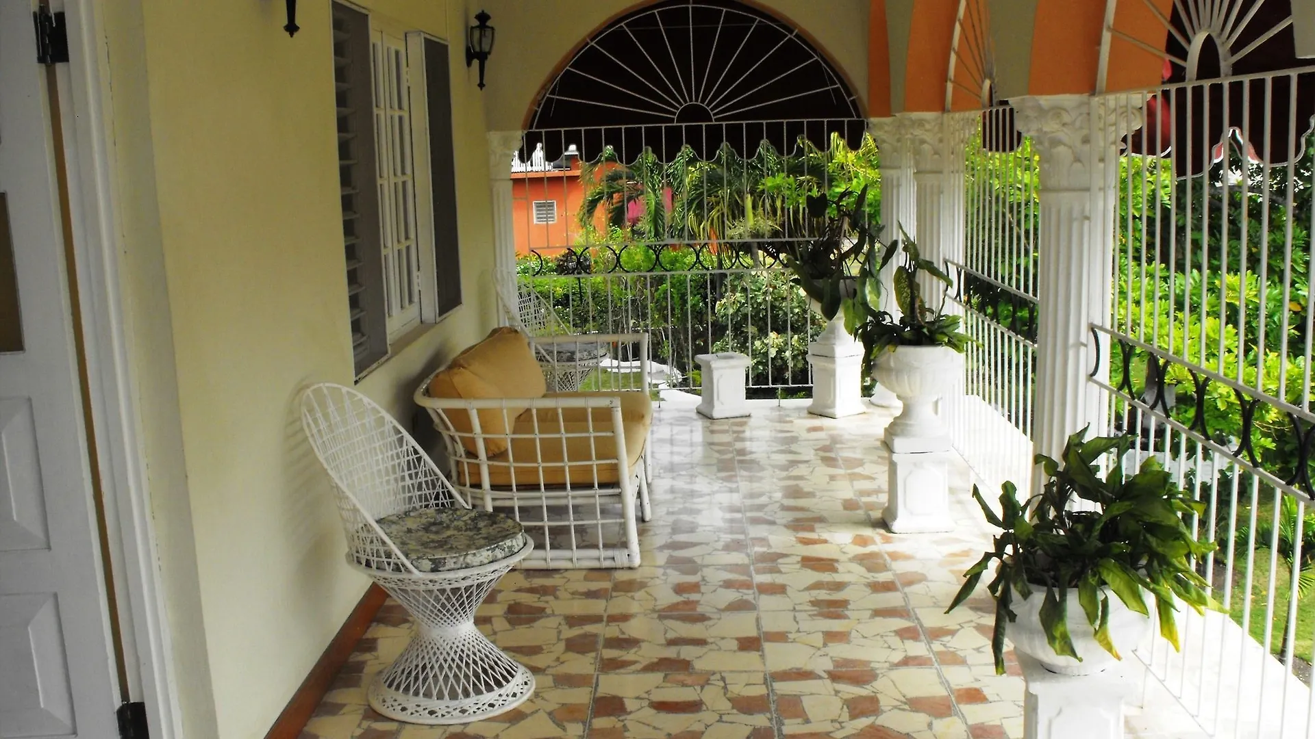 Silver Creek Resort Runaway Bay 3*,  Jamaica