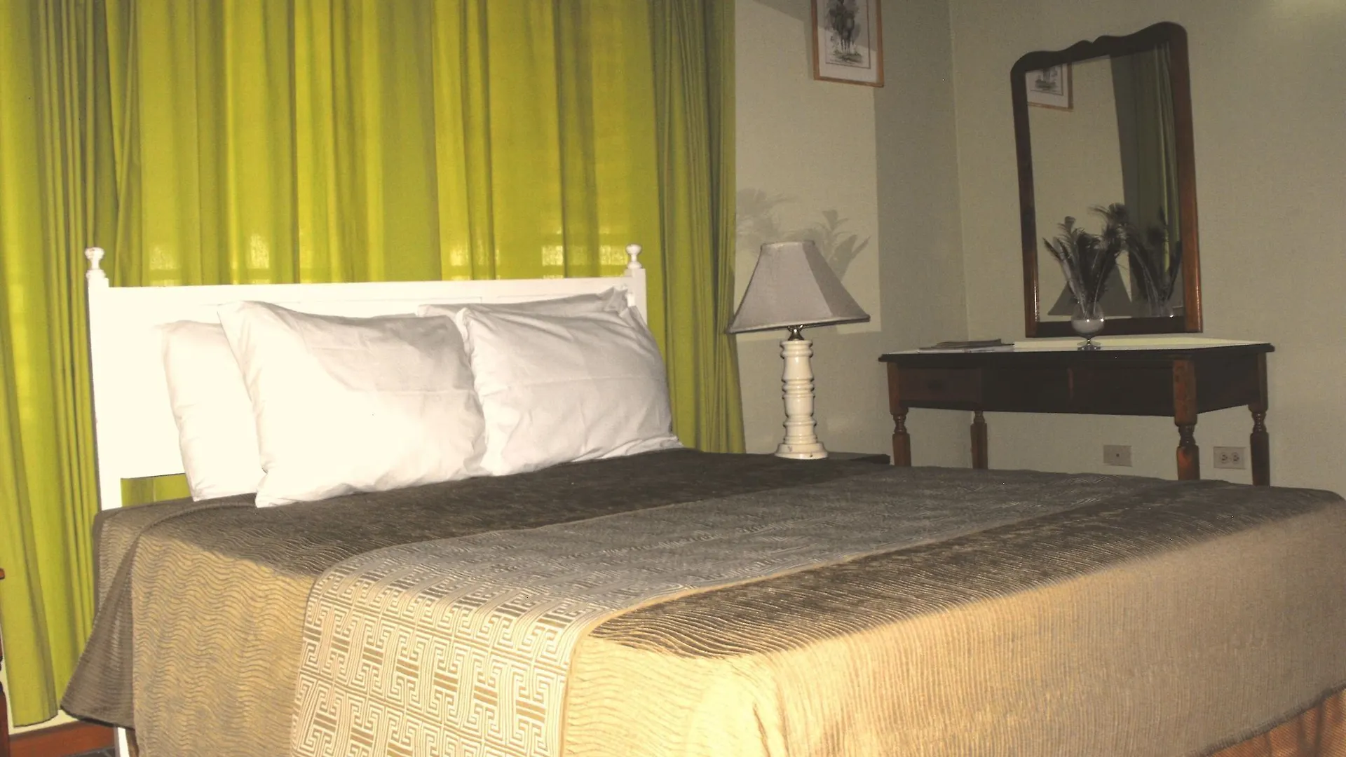 *** Hotel Silver Creek Resort Runaway Bay Jamaica