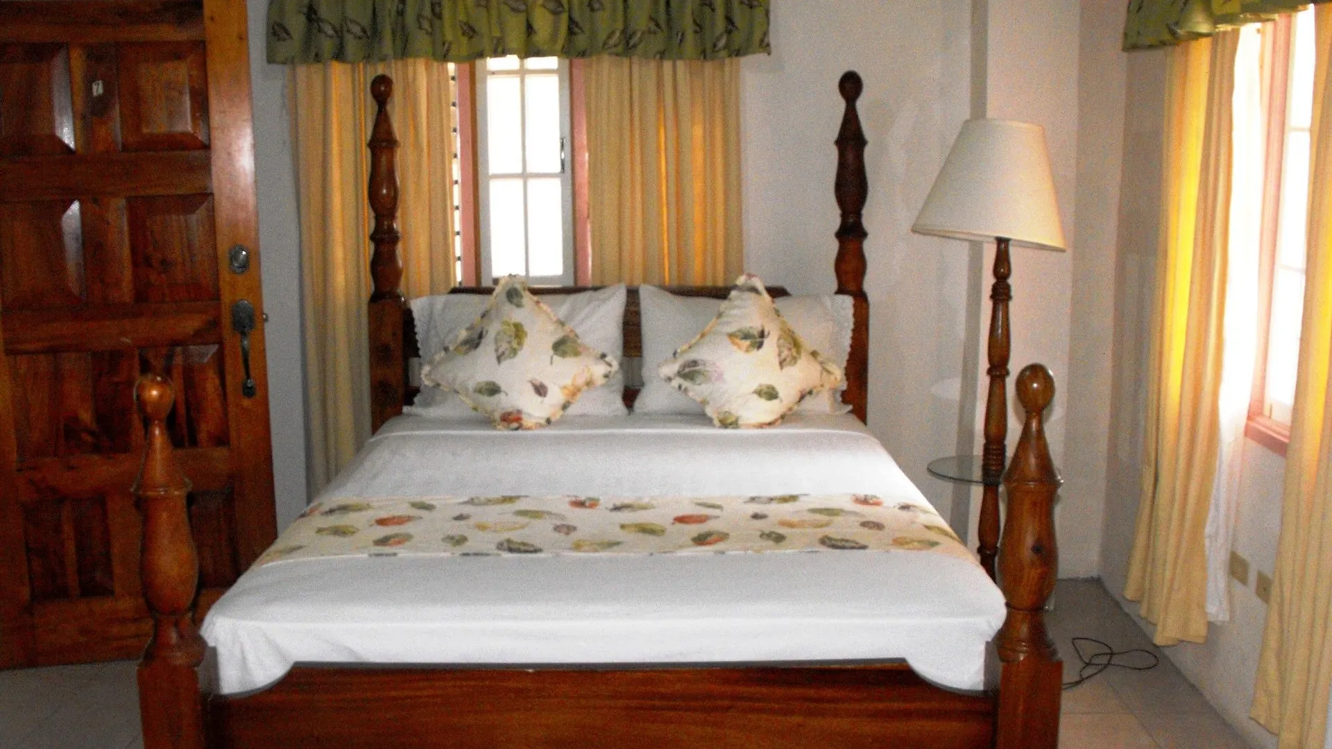 *** Hotel Silver Creek Resort Runaway Bay Jamaica