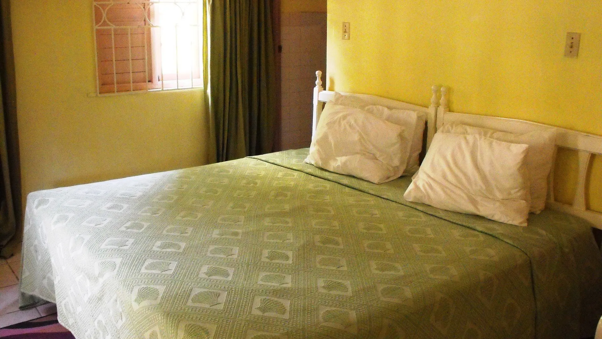 Silver Creek Resort Runaway Bay 3*,